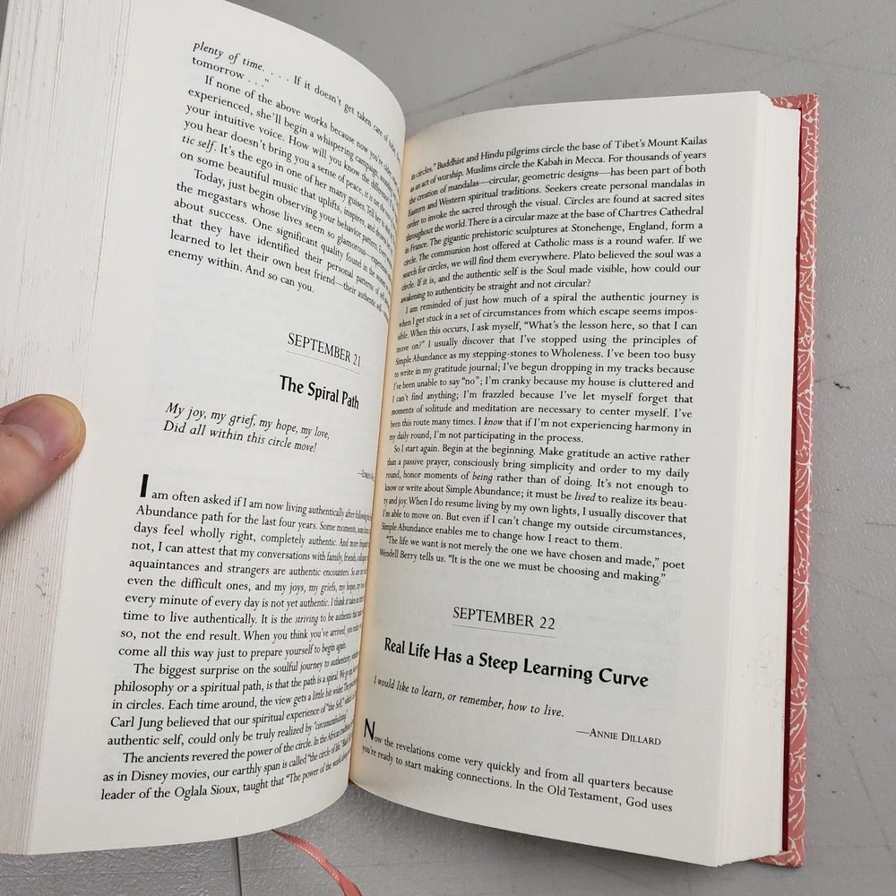 Simple Abundance A Daybook of Comfort and Joy Sarah Ban Breathnach 1995 Hard